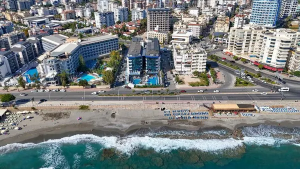 Foto von: Möblierte 1+1 Wohnung in Tosmur, 50 m vom Meer, Alanya, Tosmur (3)
