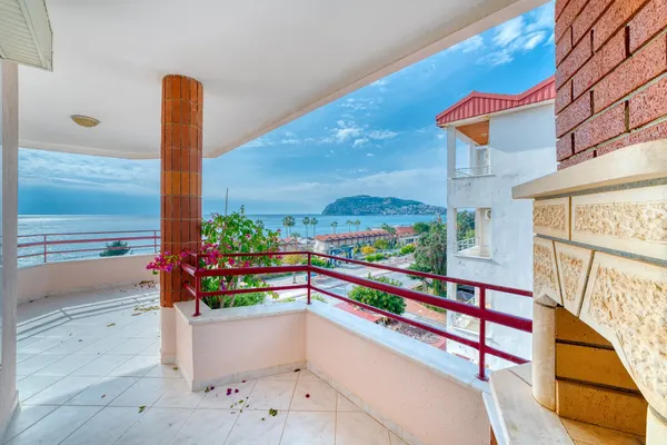 Foto von: 3+1 Wohnung mit Meerblick in erster Strandlinie, Haymanalı Apt., Alanya Center (4)