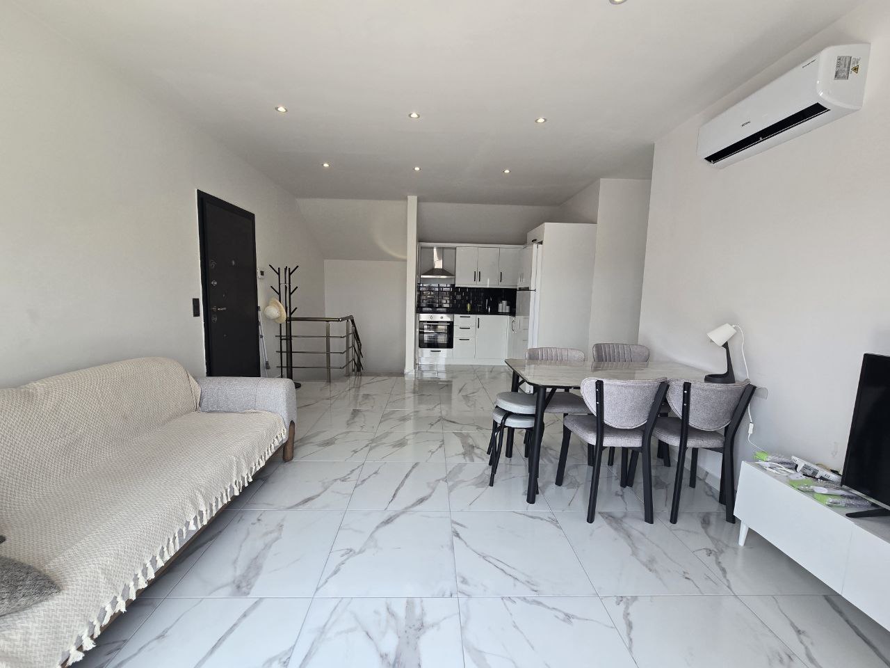 Kohteen valokuva: Uusi 3+1 duplex kalustettuna Alanjassa, 10 metrin päässä meresta, Alanya Center (6)