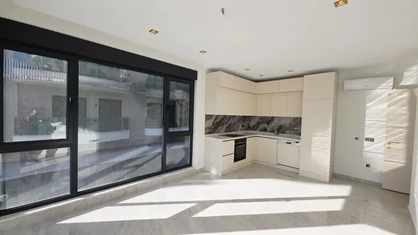 صورة: شقة 1+1 في Best Home The Legend، مركز ألانيا، 100 متر إلى البحر, Alanya Center (14)