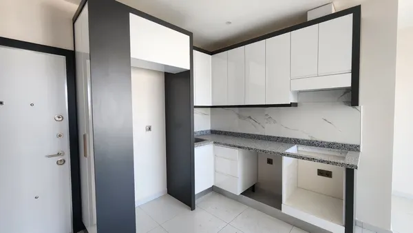 تصویر: آپارتمان مدرن 1+1 در Konak Green Towers، آوسالار, Avsallar (7)