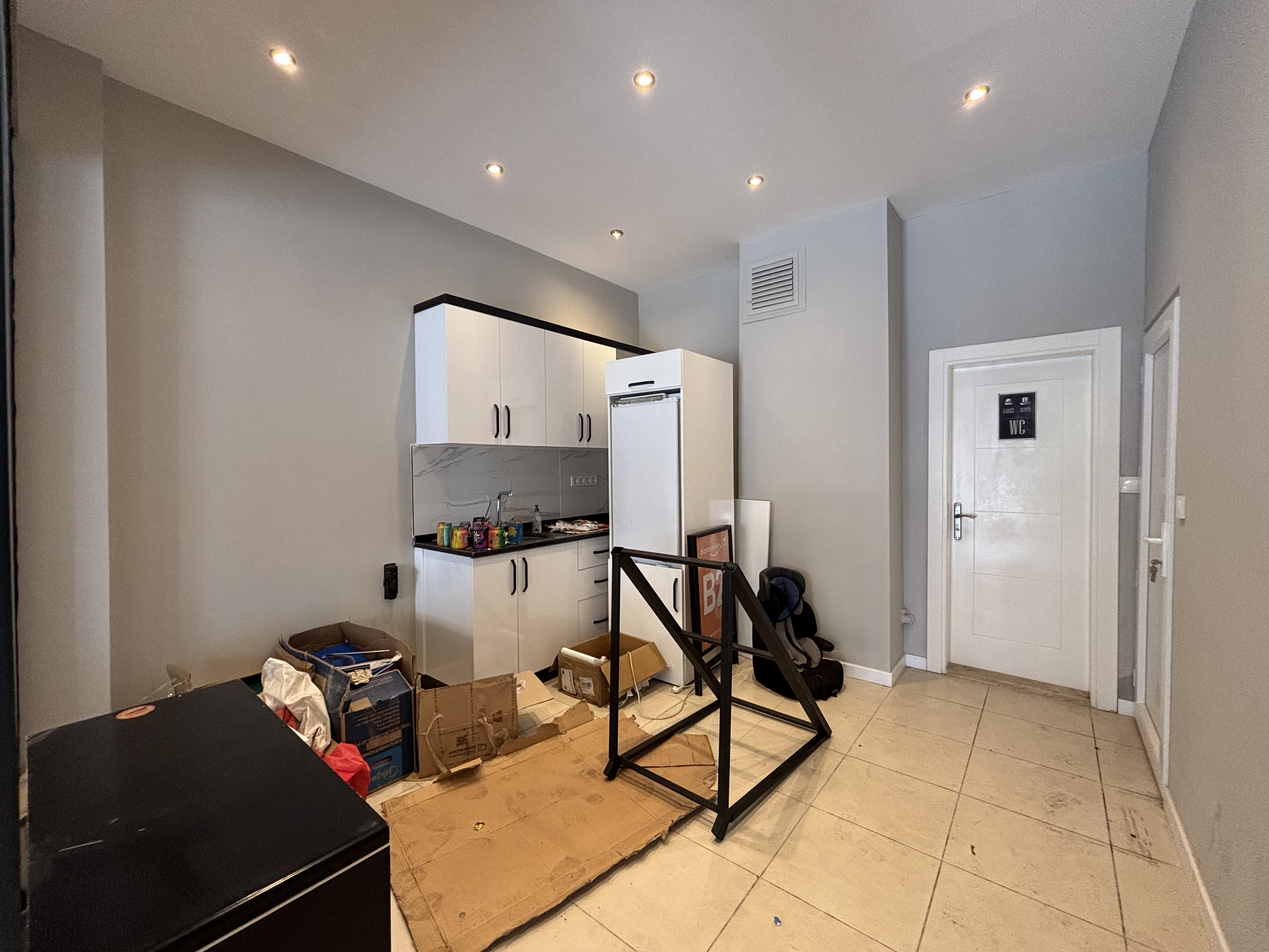 Oba, Alanya'da 130m² Ticari Alan Kiracılık Hakkı Devri, Oba
