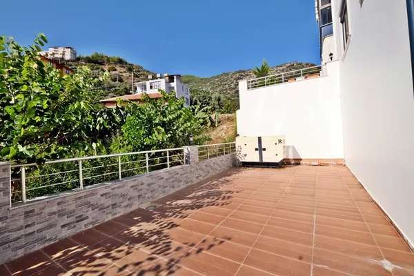 Fotografie: Duplex spațios 4+1 cu vedere la mare și piscină în centrul Alaniei, Alanya Center (15)