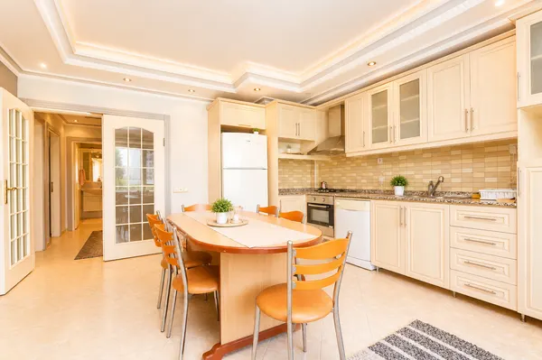 Foto von: Möblierte 2+1 Wohnung in Demirağ Elite, Obagöl, 150 m zum Meer, Oba (6)