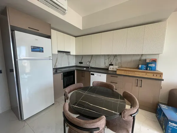 Zdjęcie: Umeblowany apartament 1+1 w Royal Towers, Kleopatra, Alanya, Kleopatra (14)