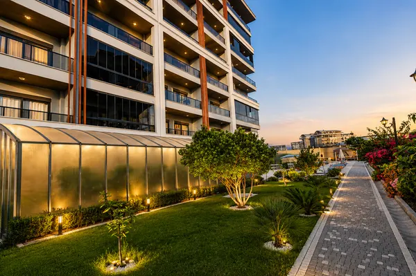Fotoğraf: Alanya'da yeni Sis Royal kompleksinde 2+1 mobilyalı daire, Avsallar (14)