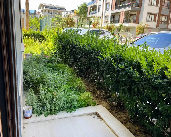Foto von: Geräumiges Garten-Duplex 2+1 in der Anlage Yeşilbahçe Konakları in Oba, Oba (4)