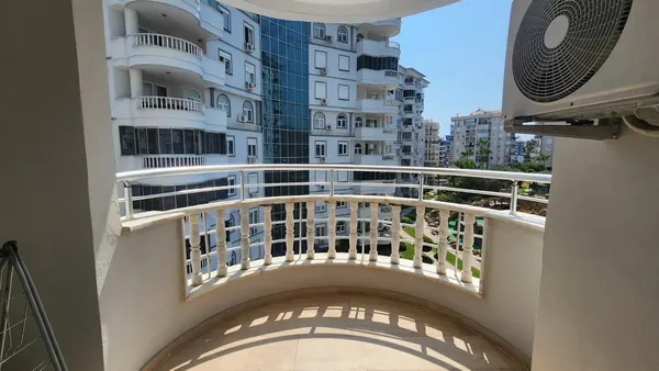 Apartament 2+1 z widokiem na basen w Waterfall Residence, Tosmur, Tosmur
