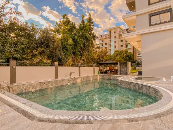 Apartament spațios 3+1+1 în Sonas Diamond, Mahmutlar, Mahmutlar