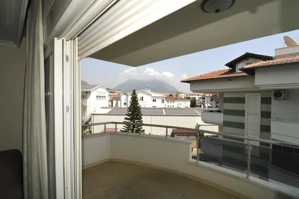 Umeblowany dwupoziomowy apartament 4+1 w kompleksie Portakal Garden, Oba, Oba
