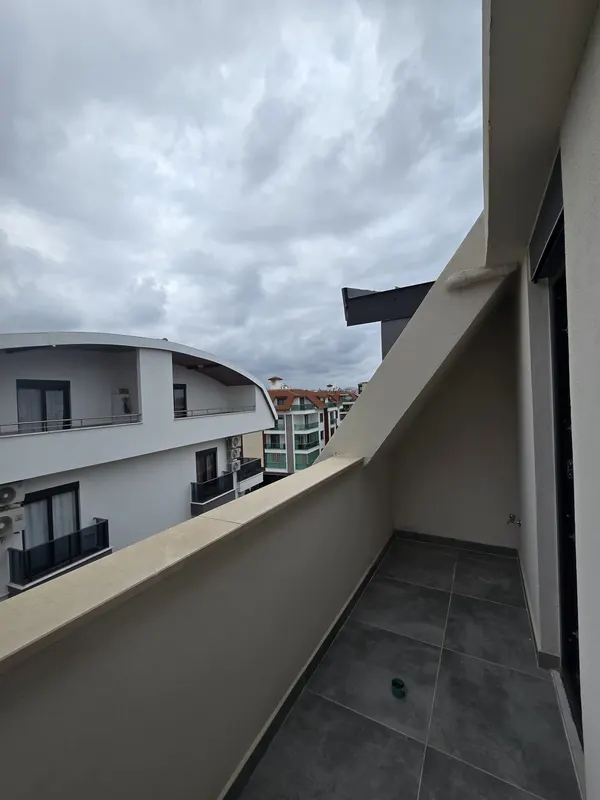 Zdjęcie: Nowy dwupoziomowy apartament 2+1 w Oba, obok szpitala, Oba (5)