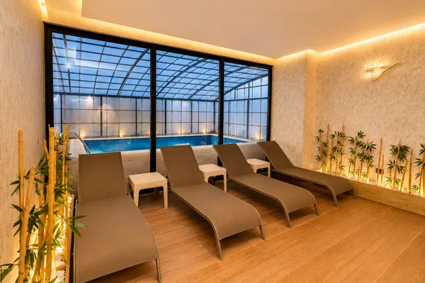 Fotoğraf: Alanya'da yeni Sis Royal kompleksinde 2+1 mobilyalı daire, Avsallar (5)