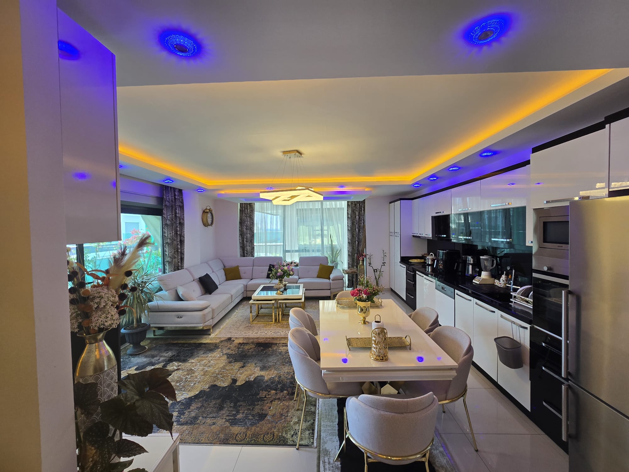 Foto von: 2+1-Wohnung im Konak Seaside Homes, Kargıcak, Kargicak (10)