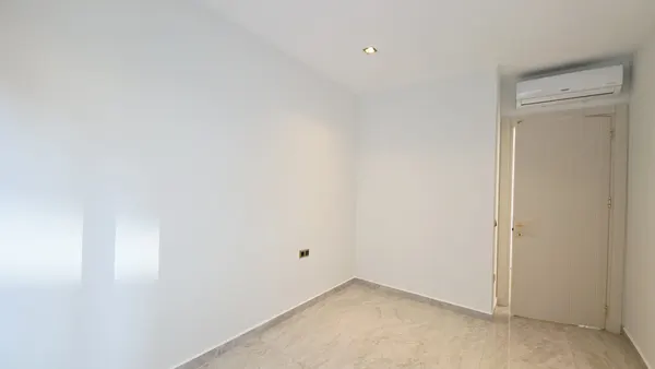 صورة: شقة 1+1 في Best Home The Legend، مركز ألانيا، 100 متر إلى البحر, Alanya Center (4)