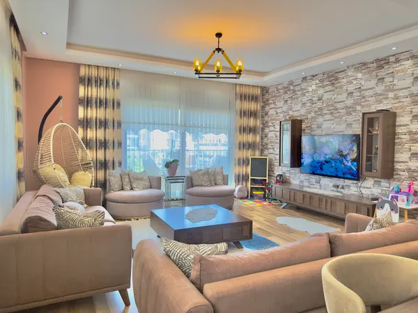 Duplex mobilat 5+1 în complexul Altıntaş Apt., Oba, Oba