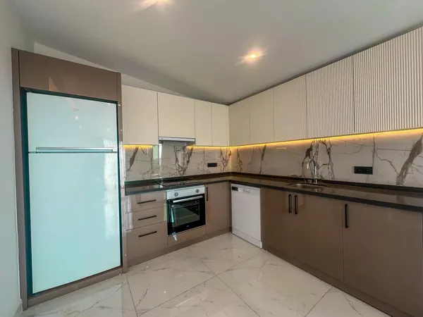 دوبلکس 3+1 با منظره دریا در Royal Premium، کلئوپاترا, Alanya Center