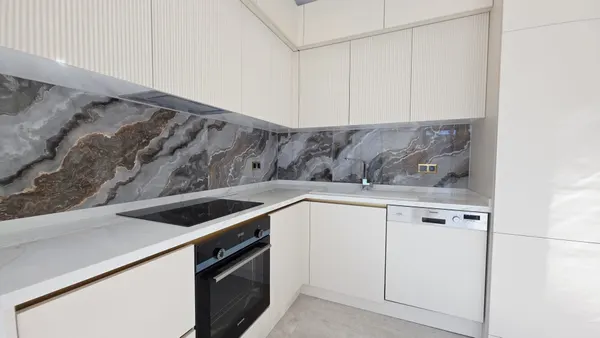 صورة: شقة 1+1 في Best Home The Legend، مركز ألانيا، 100 متر إلى البحر, Alanya Center (13)