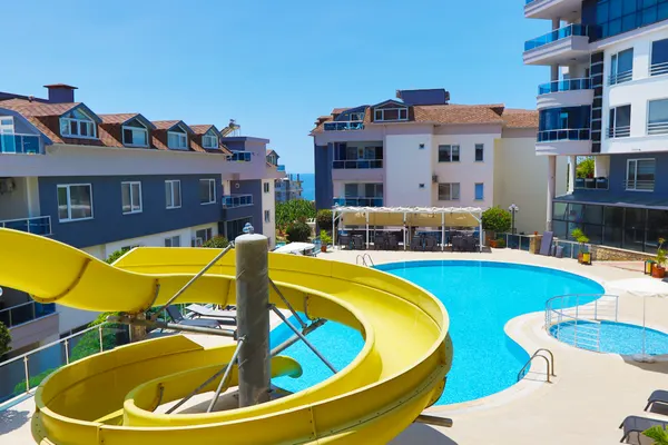 Romslig 4+1 dupleks i Blue Bay-residensen, Kleopatra-distriktet, Alanya, Kleopatra