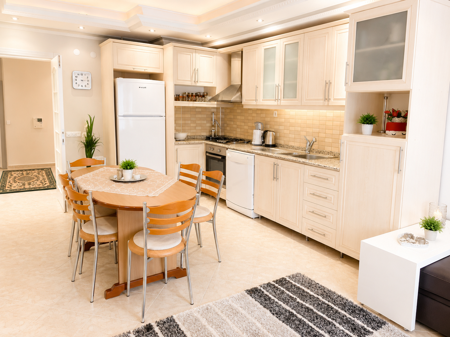 Foto von: Möblierte 2+1 Wohnung in Demirağ Elite, Obagöl, 150 m zum Meer, Oba (18)