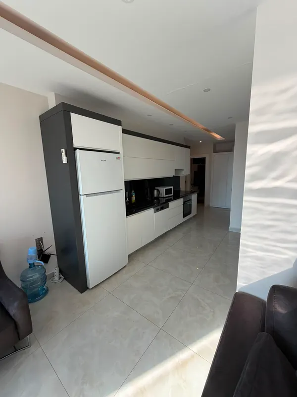 تصویر: آپارتمان 2+1 مبلی در مجتمع KONAK SEASİDE TOWER، آلانیا, Alanya Center (14)