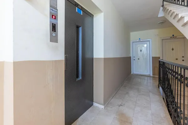 Фото объекта: Купить 2+1 квартиру в Оба, Аланья — Zümrüt Apt. с мебелью, Оба (2)