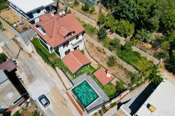 Foto von: Luxusvilla mit privatem Pool in Oba, Alanya, Oba (12)