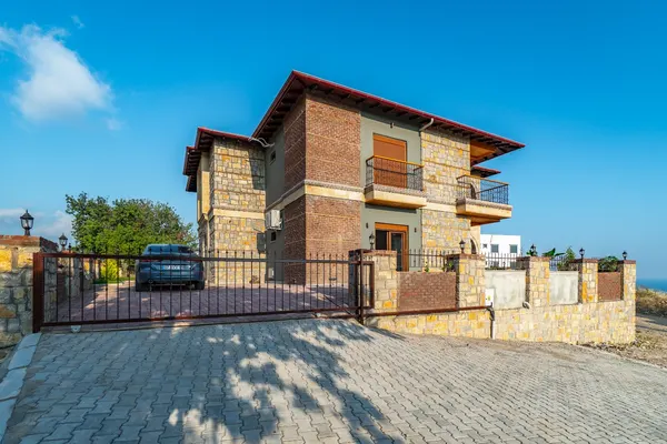 Bilde av: Luksuriøs Taş Villa Sumaklı i İncekum med hav- og fjellutsikt, Incekum (3)