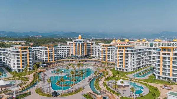Foto av objektet: 1+1 Lägenhet med trädgårds- och havsutsikt i Azura World, Turkler (14)
