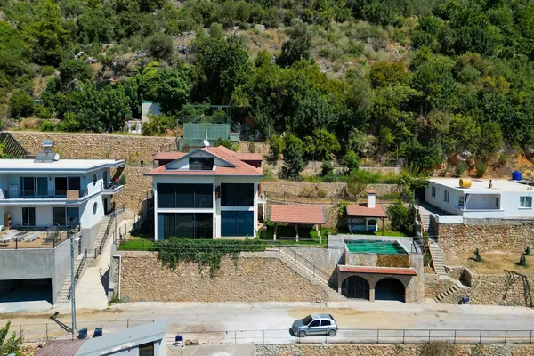Foto von: Luxusvilla mit privatem Pool in Oba, Alanya, Oba (13)