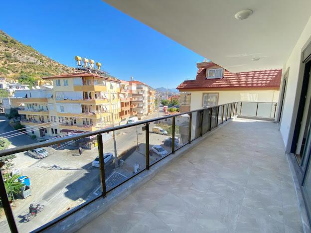 Fotografie: Duplex spațios 4+1 cu vedere la mare și piscină în centrul Alaniei, Alanya Center (5)