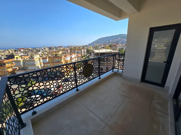 Bilde av: 2+1 med havutsikt og utsikt over festningen i YEKTA ROYAL CLUB, Alanya sentrum, Alanya Center (13)