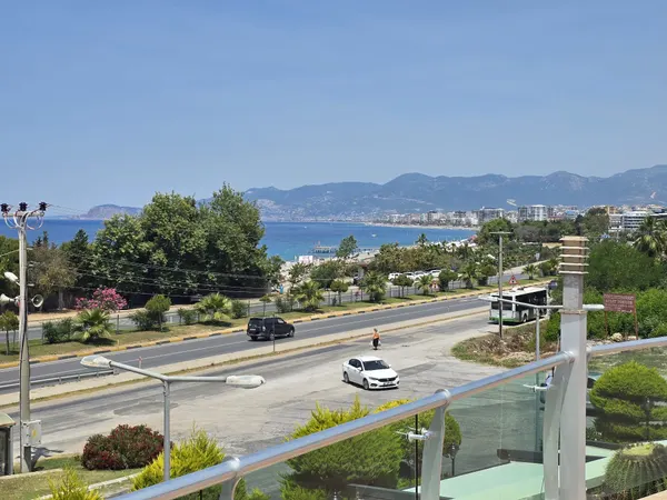 Foto von: 2+1-Wohnung im Konak Seaside Homes, Kargıcak, Kargicak (4)