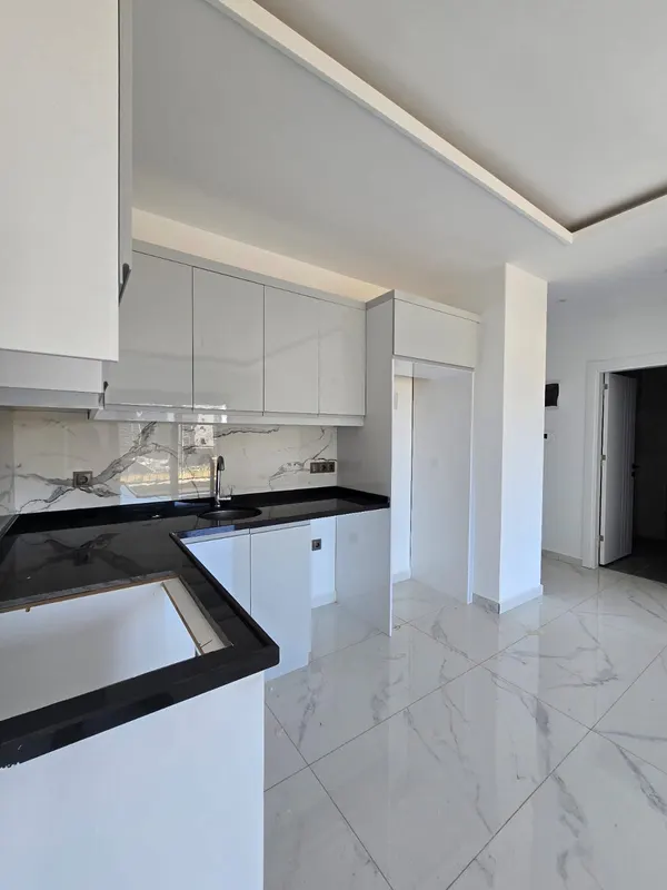 Zdjęcie: Apartament 1+1 z widokiem na morze w kompleksie Lord's Palace, Kargıcak, Kargicak (2)