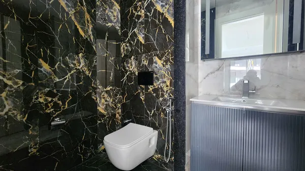 Fotoğraf: Azura World'de Havuz Manzaralı Geniş 2+1 Daire, Turkler (9)