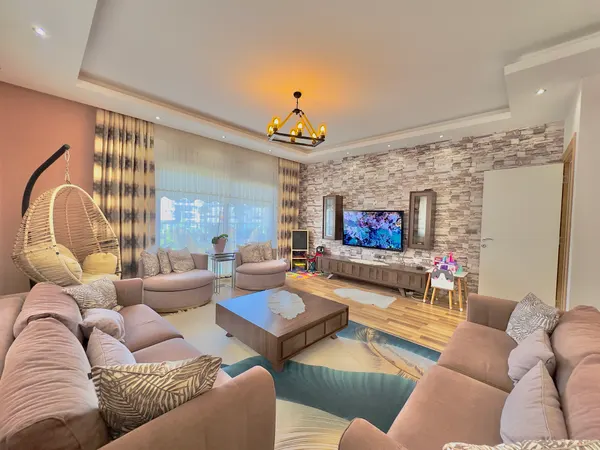 تصویر: دوبلکس مبله 5+1 در مجتمع Altıntaş Apt.، اوبا, Oba (4)