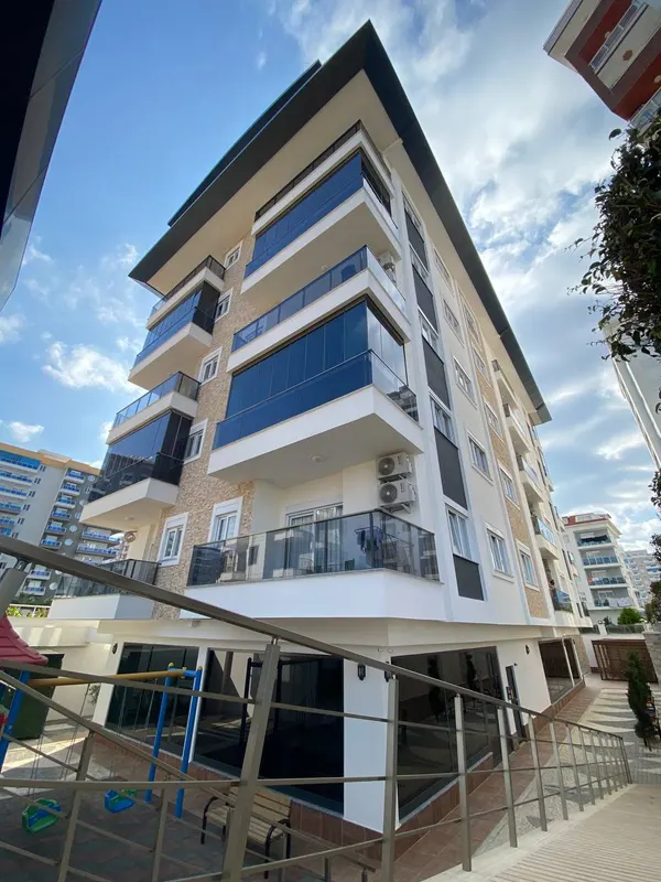 Möblierte 1+1 Wohnung im Komplex ZODİAC, Mahmutlar, Mahmutlar