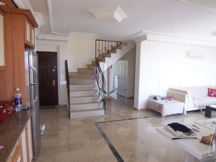 Двухсотметровый пентхаус с мебелью, Кестель 2