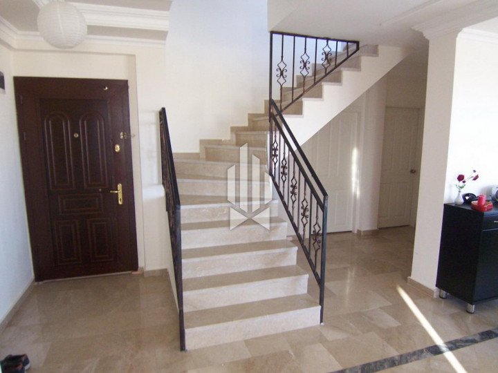 Двухсотметровый пентхаус с мебелью, Кестель 8