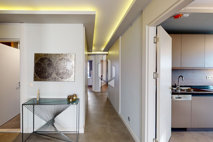 Роскошная просторная квартира со стильным дизайном в центре Мерсина 16