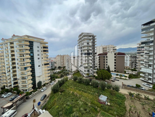 Апартаменты с одной спальной комнатой в комплексе с инфраструктурой, Махмутлар