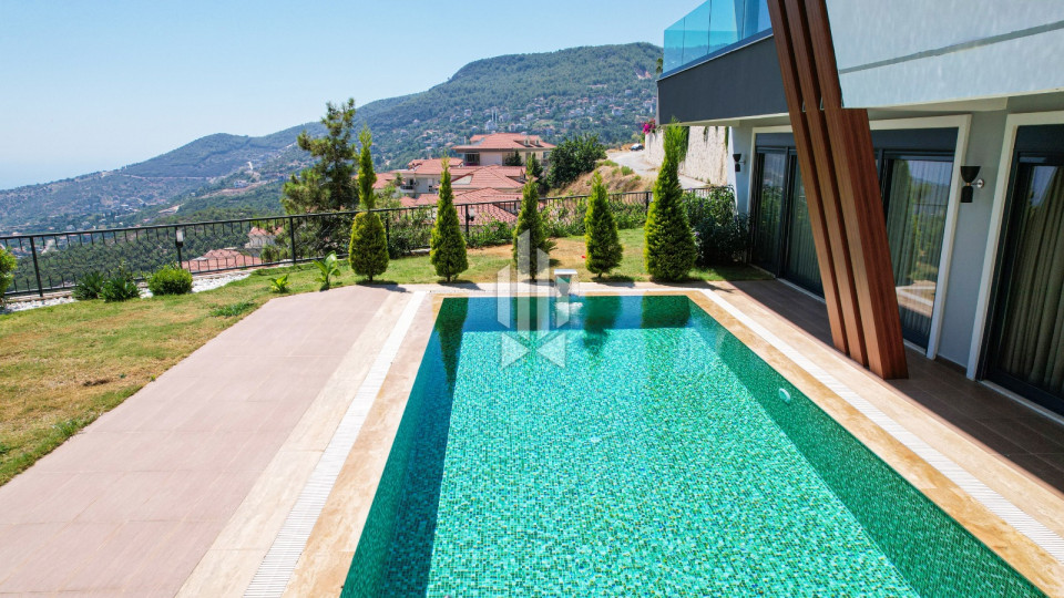 Luxury villa in an exclusive complex in the most prestigious area 26