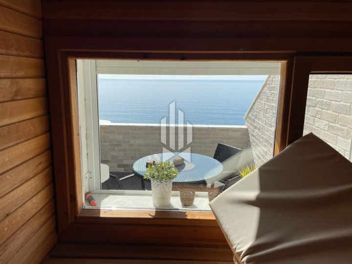 Дуплекс-апартаменты в Махмутларе с трьмя спальнями и панорамным видом на море. 18