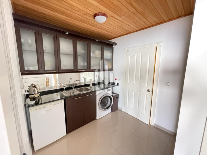 Дуплекс-апартаменты в Махмутларе с трьмя спальнями и панорамным видом на море. 21
