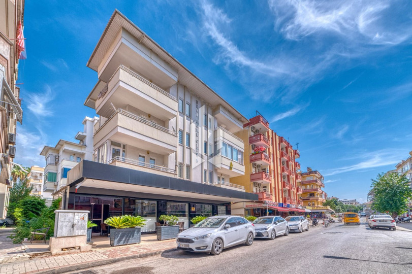One bedroom property in the heart of Alanya. 2