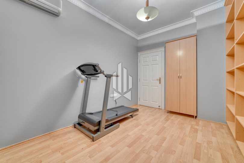 Spacious 4+1 apartment in the heart of Alanya: comfort and luxury in the city center! 33