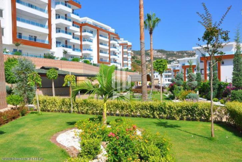 Exclusive Residence with Panoramic View: Spacious 3+1 Apartment with Private Garden in Kargicak Village, Alanya City 3