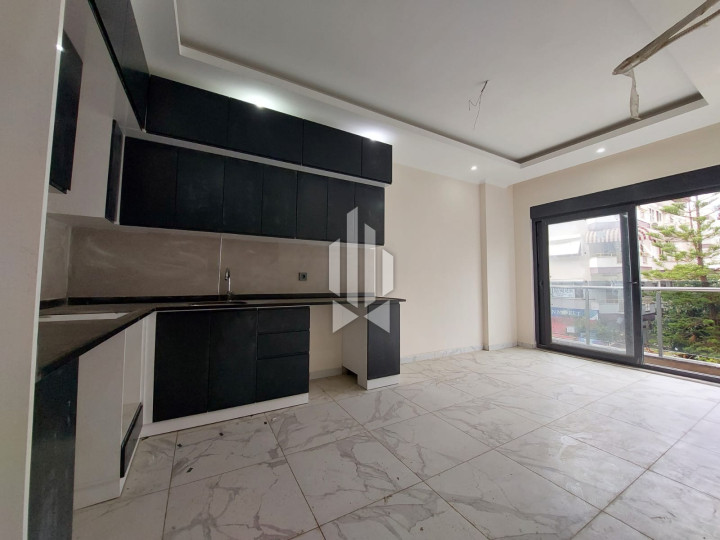 Apartments in a complex with a great location, Alanya Center 7