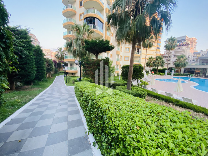 For sale a cozy furnished 1+1 apartment with a rich infrastructure complex in Alanya, Mahmutlar 19