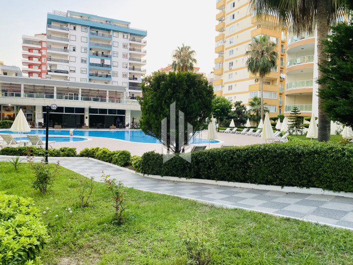 For sale a cozy furnished 1+1 apartment with a rich infrastructure complex in Alanya, Mahmutlar 20