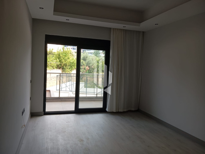 Modern Residence with Rich Infrastructure - Ideal Option for Life and Leisure! 5